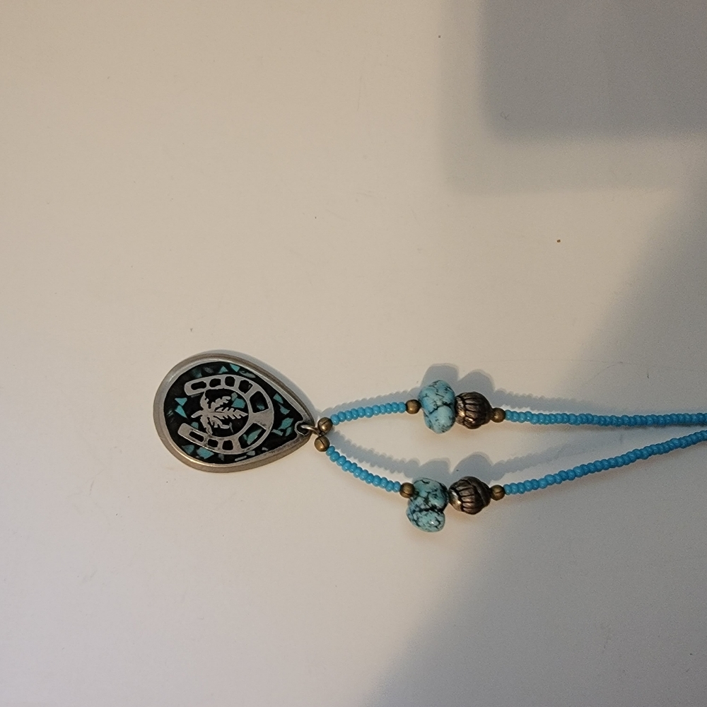 Marijana horseshoe necklace